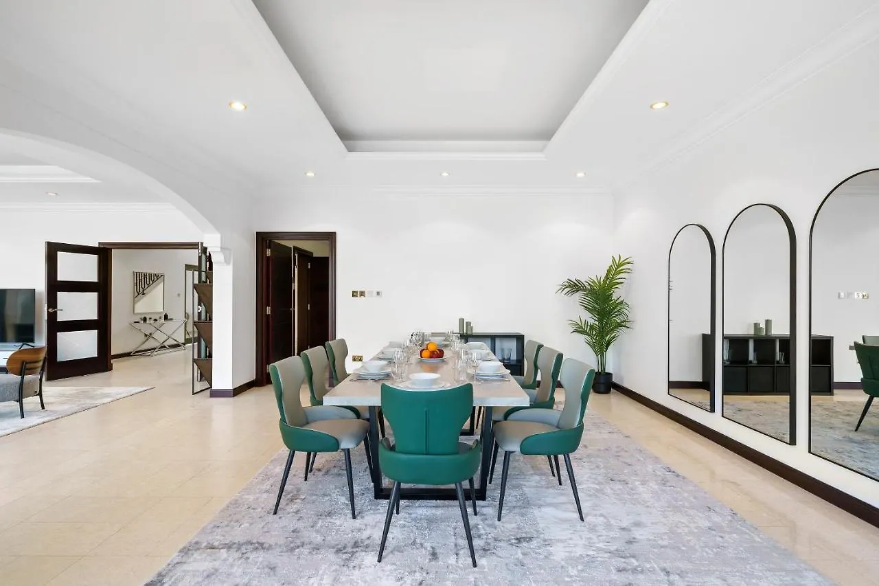 Villa Grande On Palm Jumeirah - 6 Bedroom + Kids Room 迪拜 阿拉伯联合酋长国