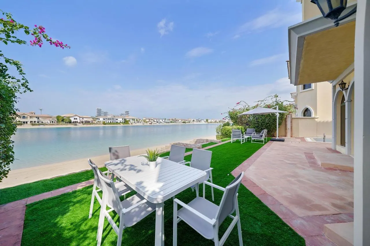 公寓 Villa Grande On Palm Jumeirah - 6 Bedroom + Kids Room 迪拜 阿拉伯联合酋长国