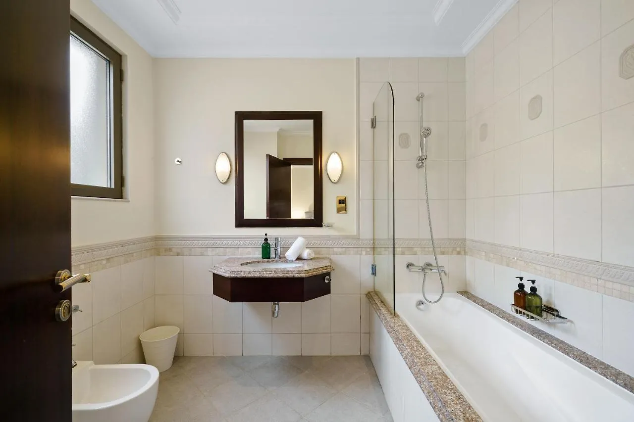 公寓 Villa Grande On Palm Jumeirah - 6 Bedroom + Kids Room 迪拜
