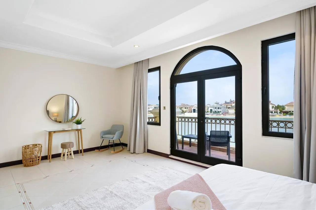 公寓 Villa Grande On Palm Jumeirah - 6 Bedroom + Kids Room 迪拜