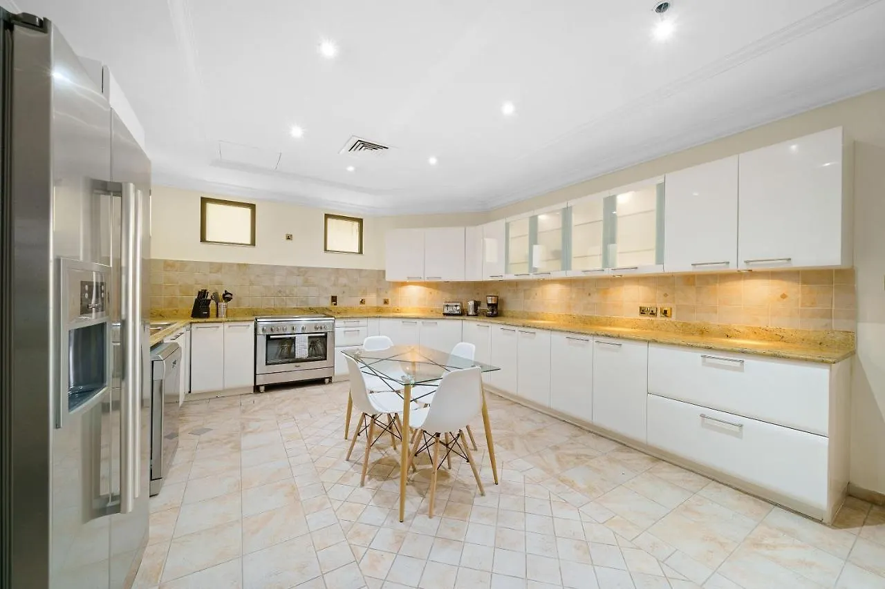 Villa Grande On Palm Jumeirah - 6 Bedroom + Kids Room 迪拜 公寓